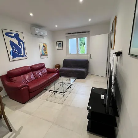 Rez-de-villa Climatise Avec Jardin Et Parking * Ajaccio (Corsica)
